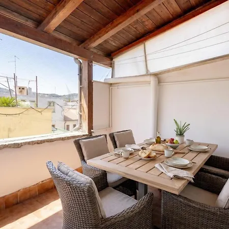 Dimora Carlotta Terrace, Tradition & Relaxation Daire *